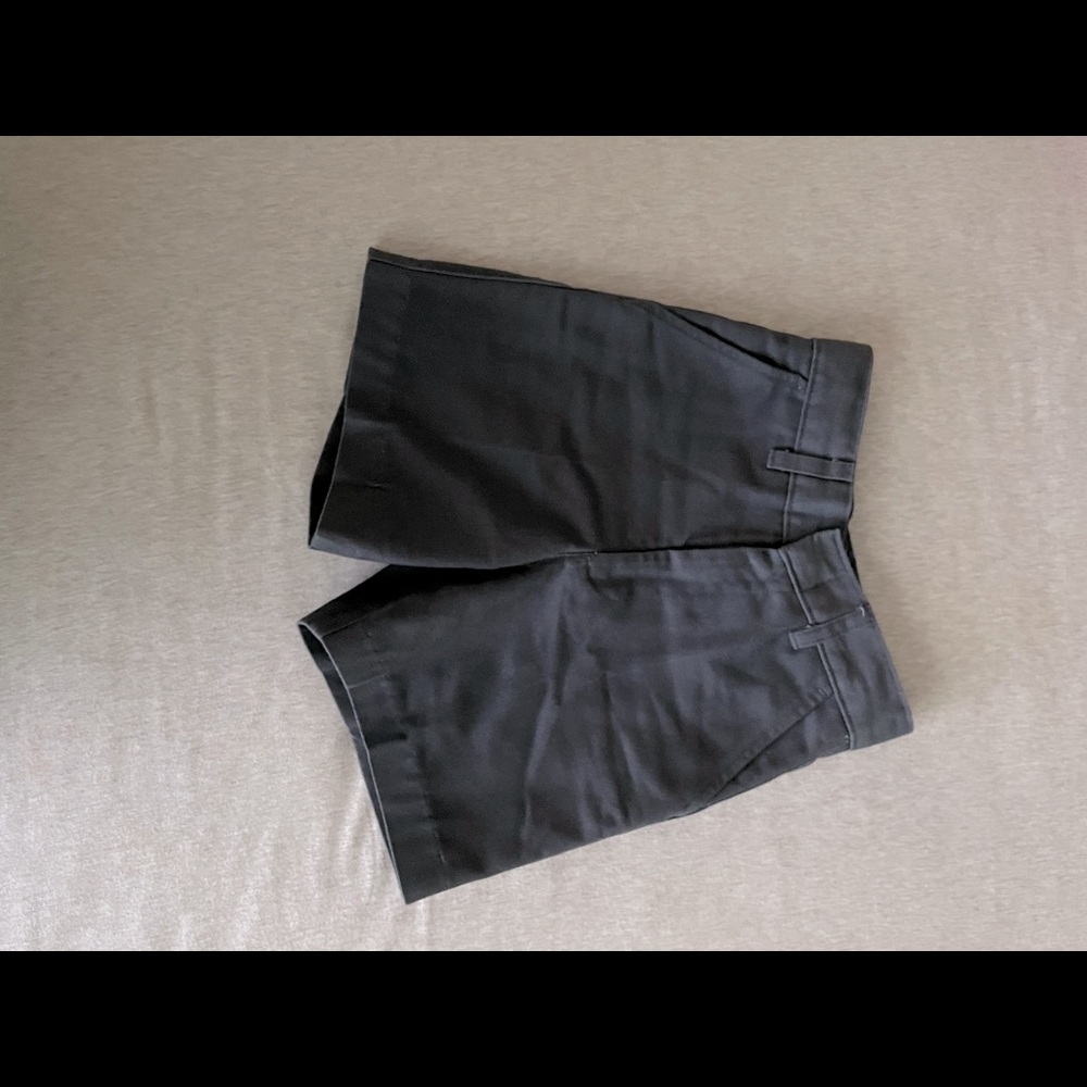 Girls School uniform shorts  size 5t slim